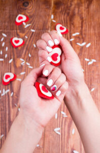 Read more about the article Valentine’s Nail Trends: What’s Hot This Year At FriendlyNailsSpa
