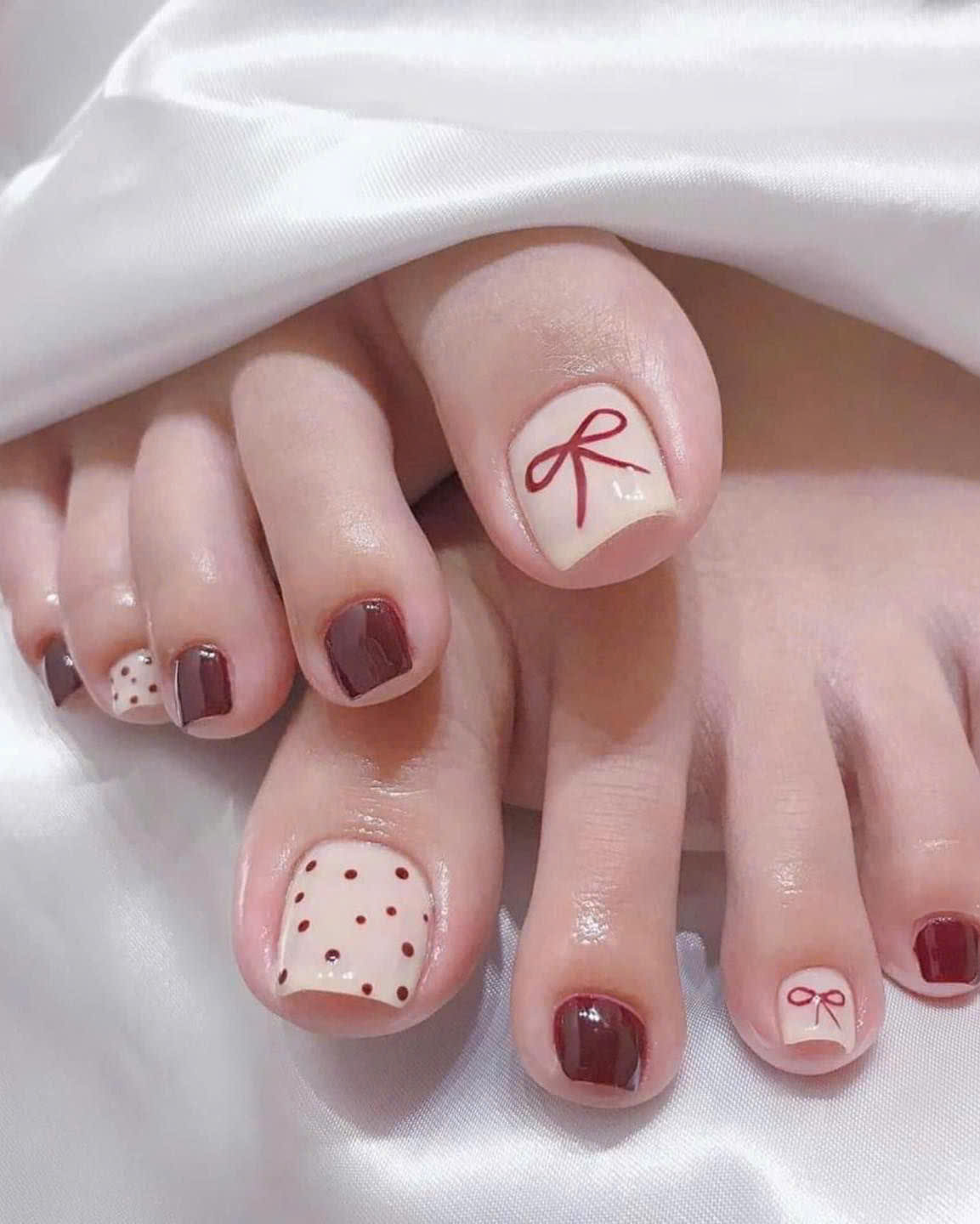 You are currently viewing The Benefits Of Regular Manicures: Why You Should Visit FriendlyNailsSpa